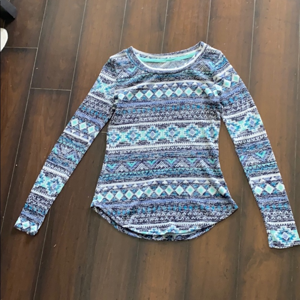 Patterned long-sleeve t-shirt